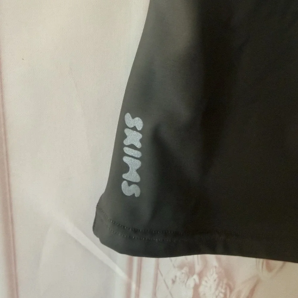SKIMS Compression Performance Biker Shorts Mid Waisted Gunmetal Size XS NWT